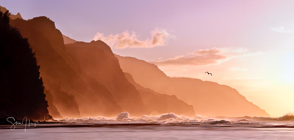 Ke'e beach on the north coast of Kauai in Hawaii is one of the best locations for sunsets